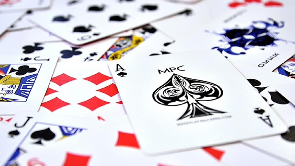 geriausi strateginiai prekybos kortų žaidimai binarinių opcionų tvoros strategija